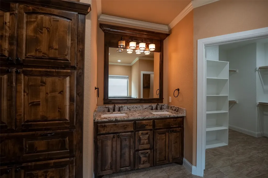 3324 Shawnee Trail Lake Worth TX 76135