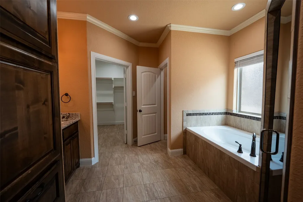 3324 Shawnee Trail Lake Worth TX 76135