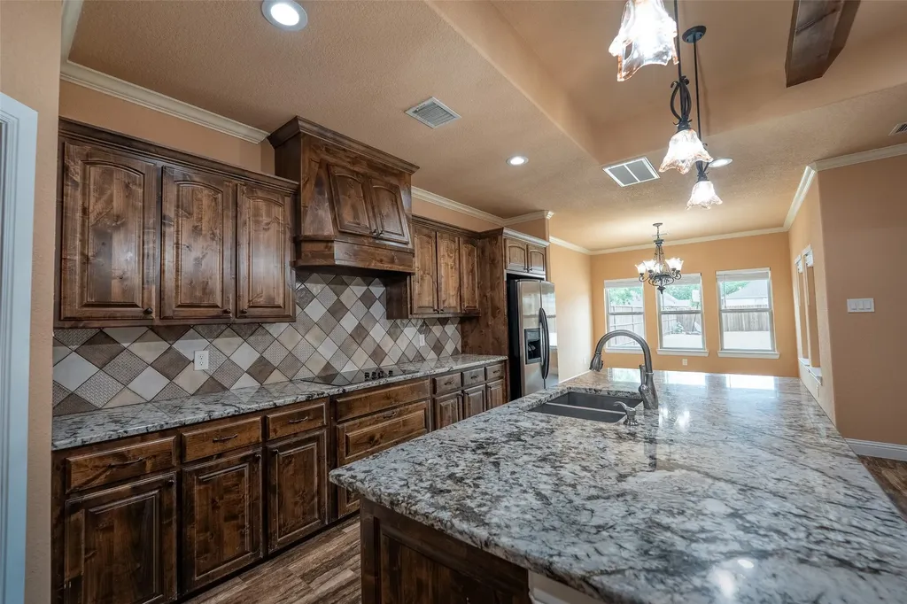 3324 Shawnee Trail Lake Worth TX 76135