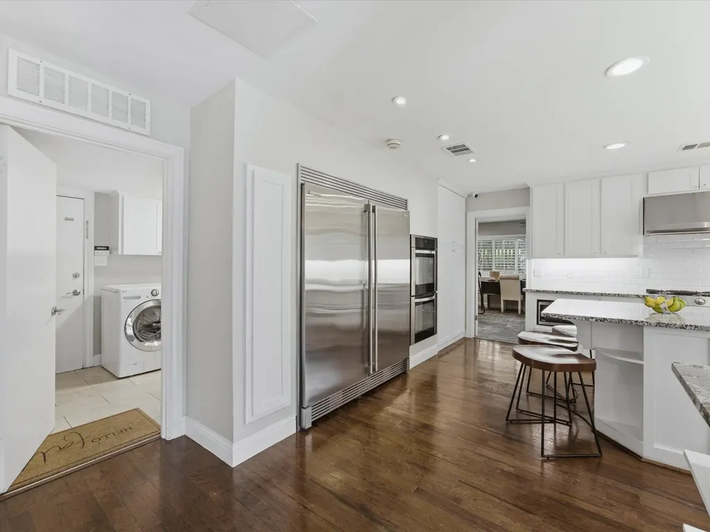 6160 Spring Valley Road Dallas TX 75254