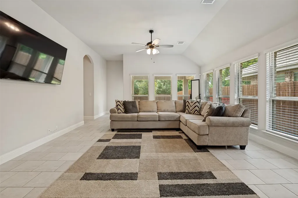 126 Martinique Drive Lancaster TX 75146