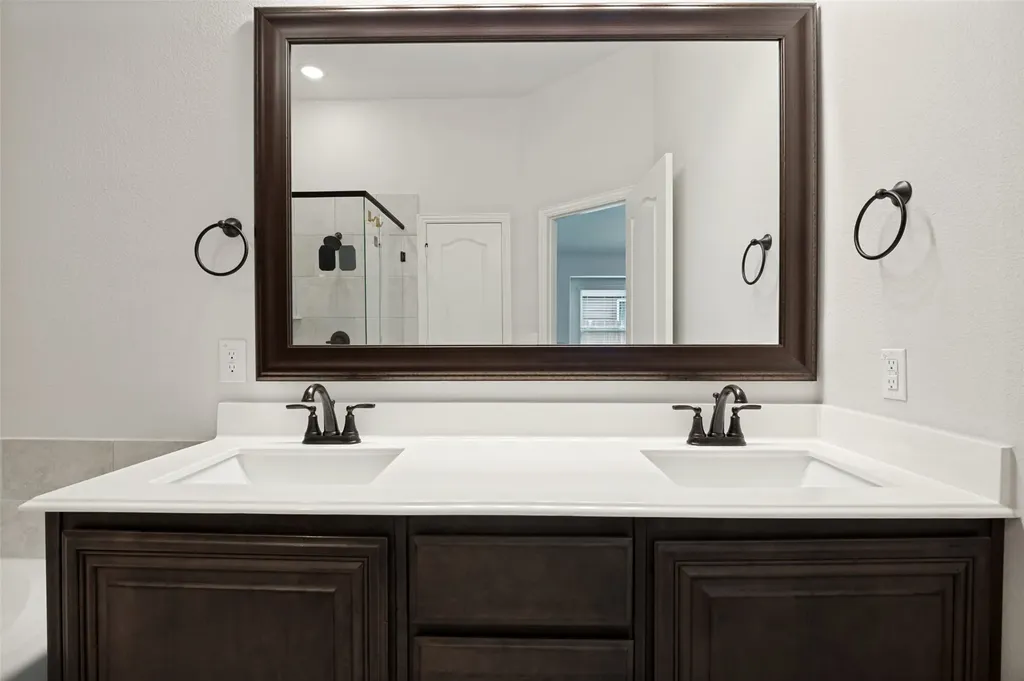 126 Martinique Drive Lancaster TX 75146