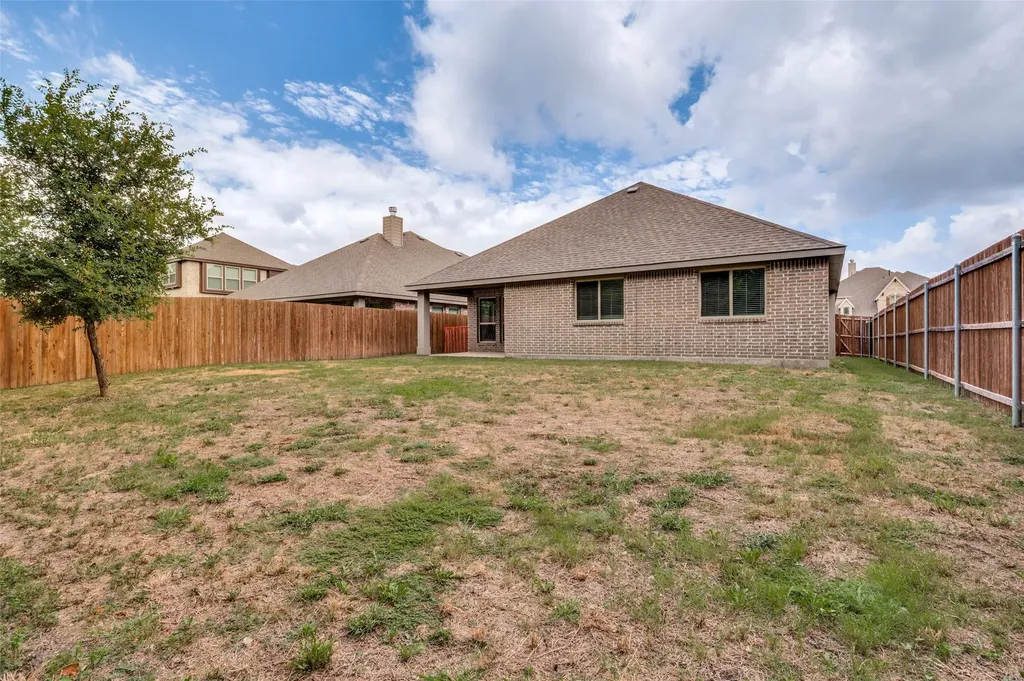 126 Martinique Drive Lancaster TX 75146