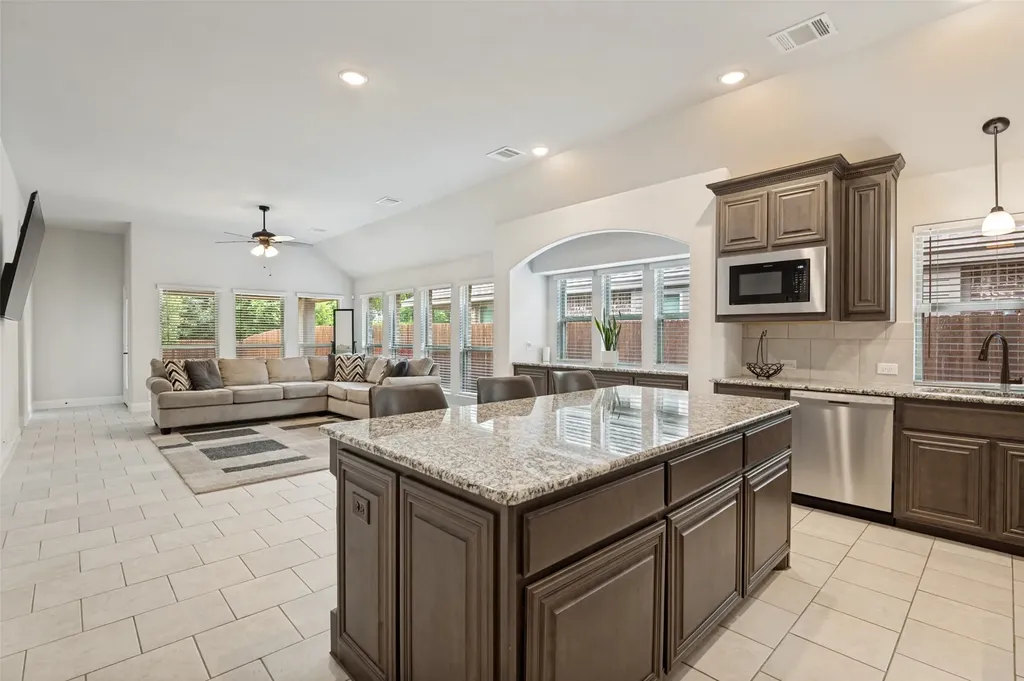 126 Martinique Drive Lancaster TX 75146