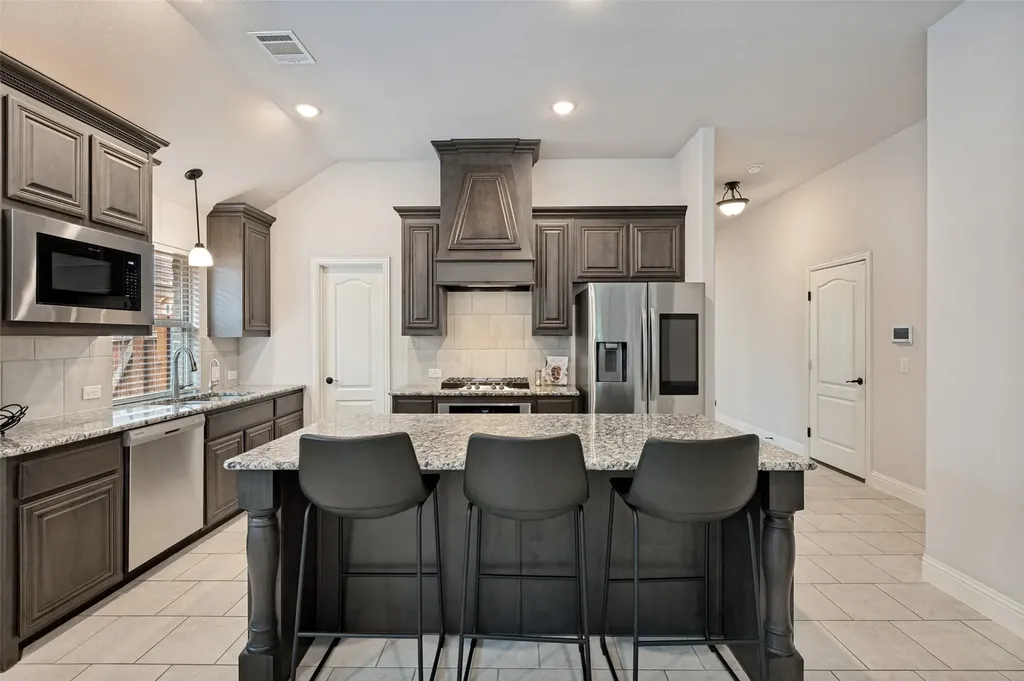 126 Martinique Drive Lancaster TX 75146