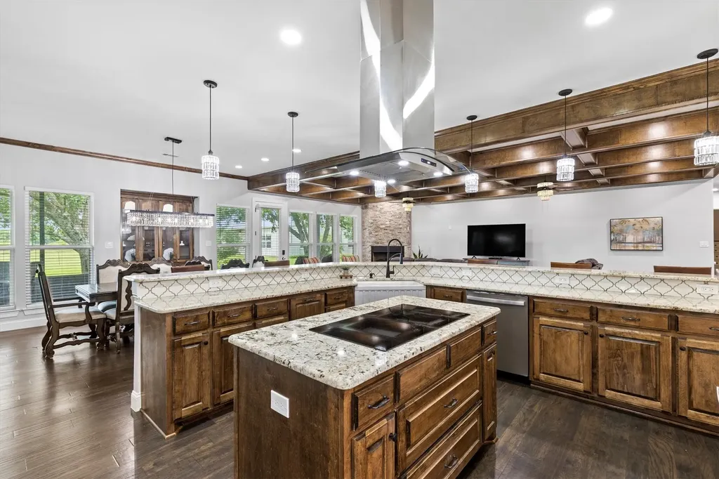 1187 N Country Lane Rockwall TX 75087