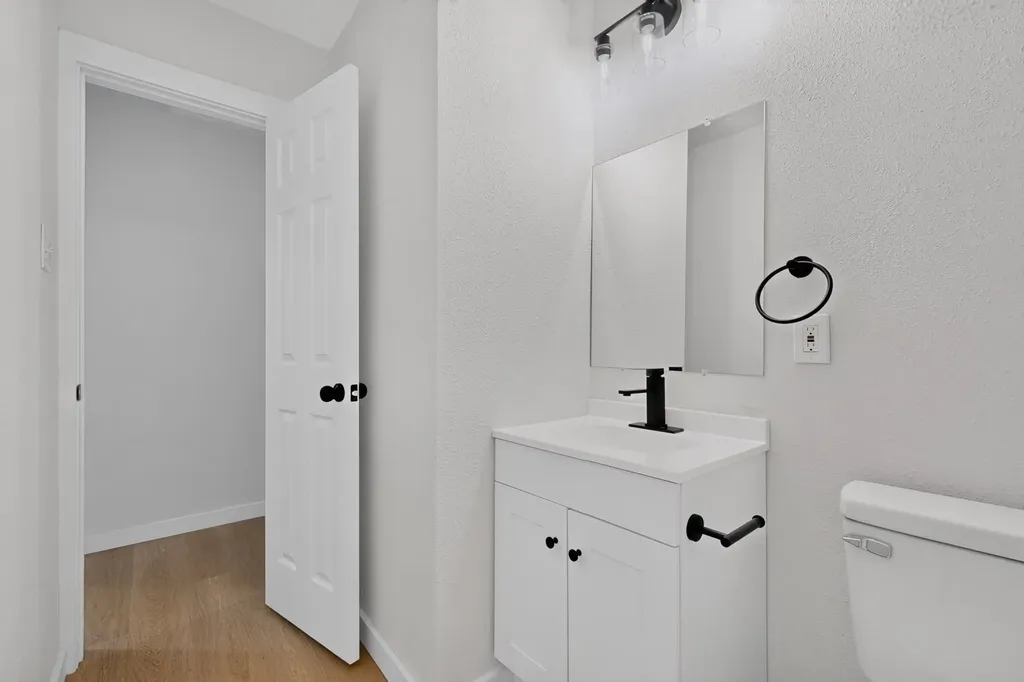 1918 Proctor Drive Grand Prairie TX 75051