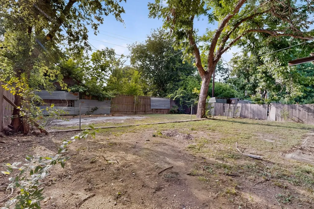 1918 Proctor Drive Grand Prairie TX 75051