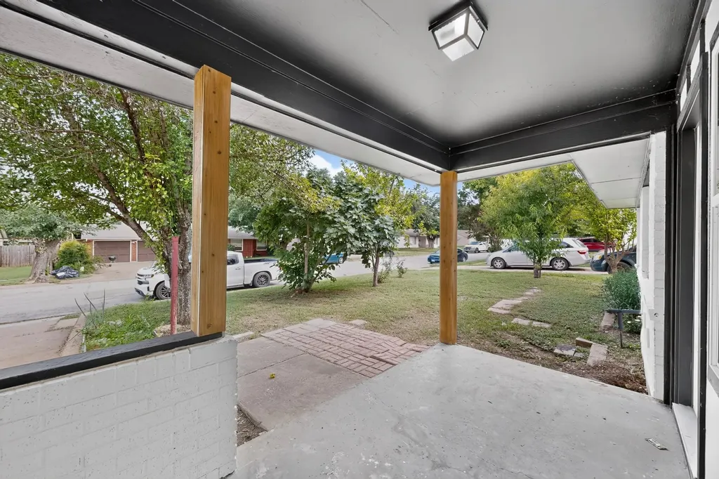 1918 Proctor Drive Grand Prairie TX 75051