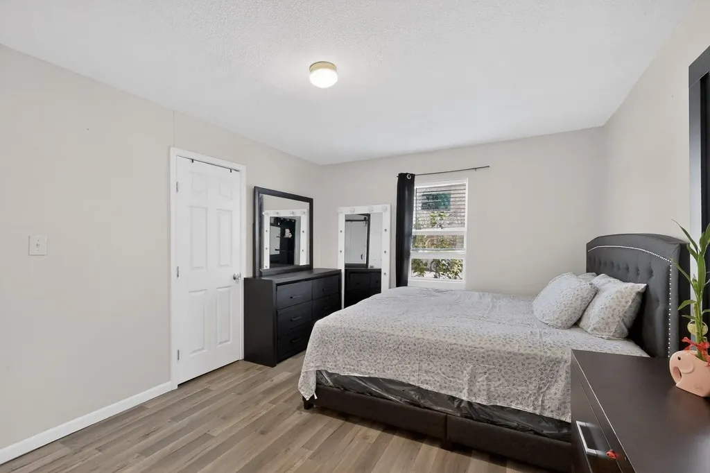 1300 E Mulkey Street Fort Worth TX 76104