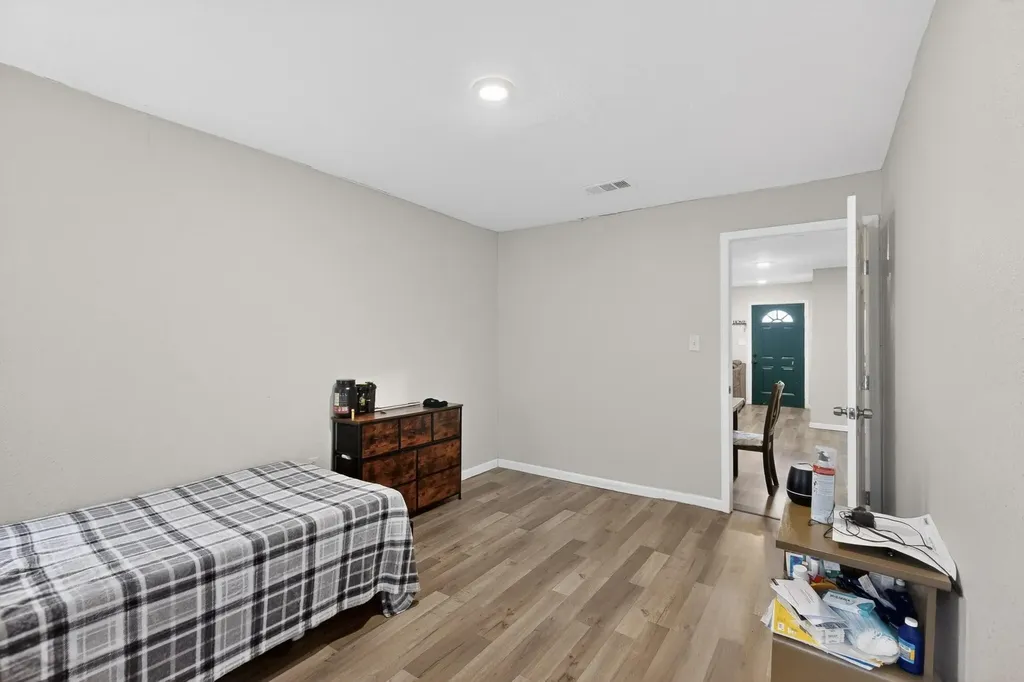 1300 E Mulkey Street Fort Worth TX 76104