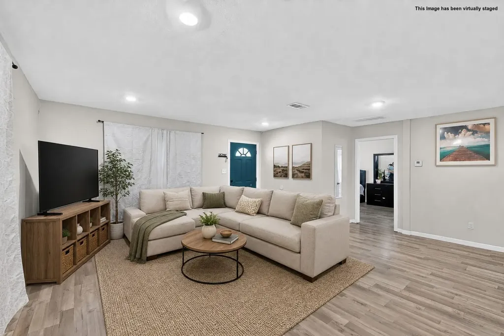 1300 E Mulkey Street Fort Worth TX 76104