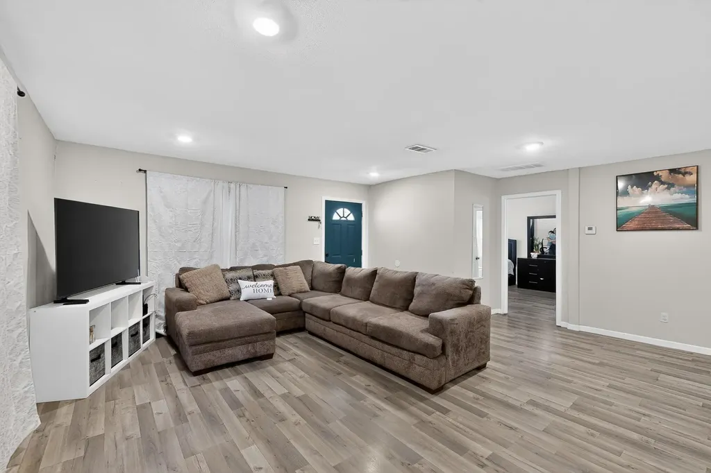 1300 E Mulkey Street Fort Worth TX 76104
