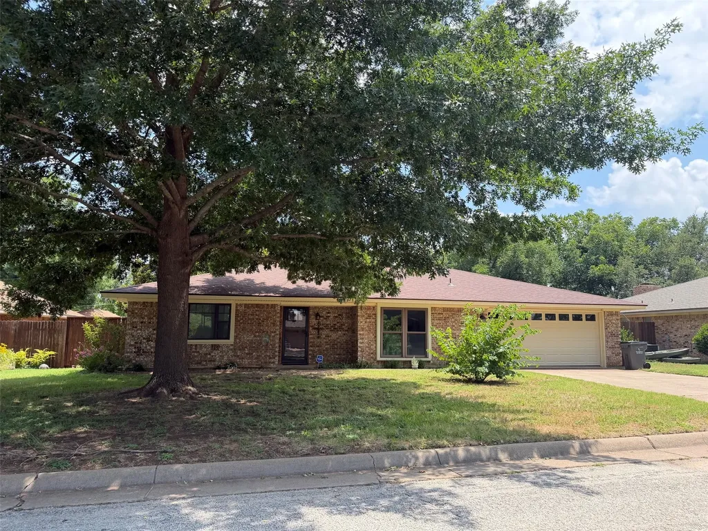 114 Chaparral Drive Graham TX 76450