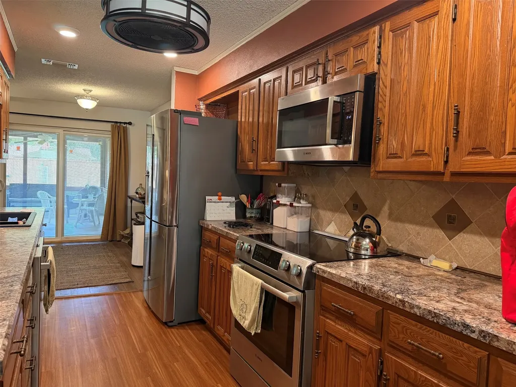 114 Chaparral Drive Graham TX 76450