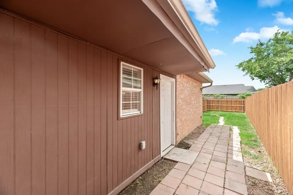 4509 Chapman Street The Colony TX 75056