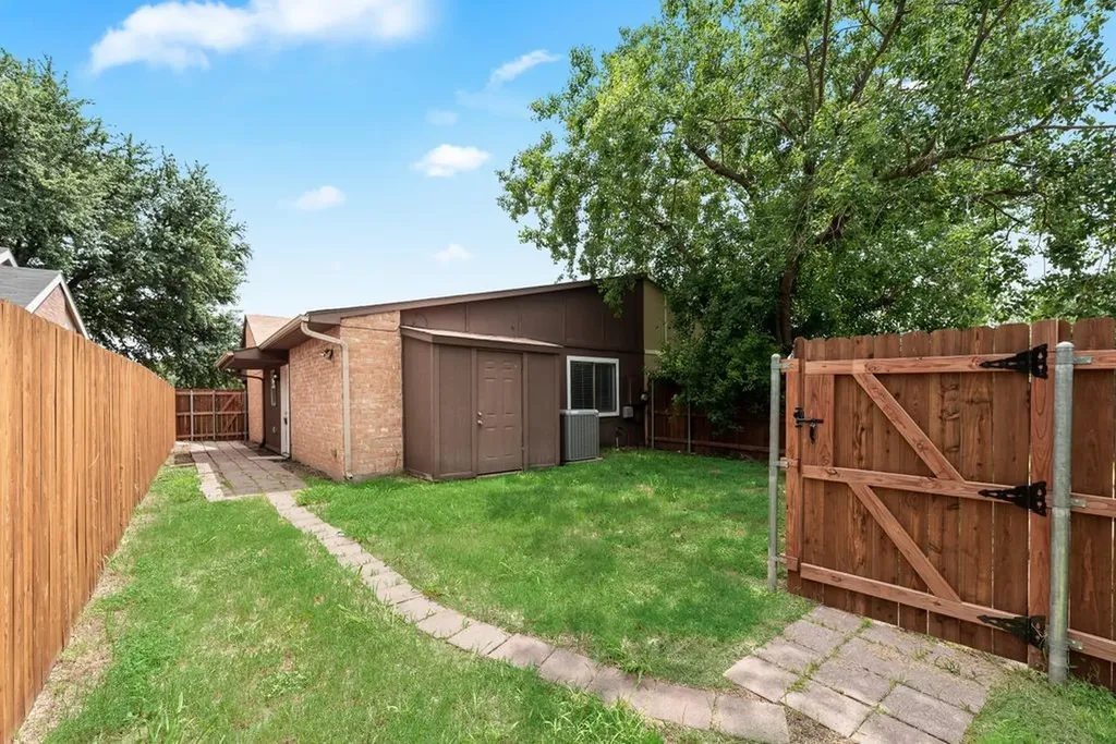 4509 Chapman Street The Colony TX 75056
