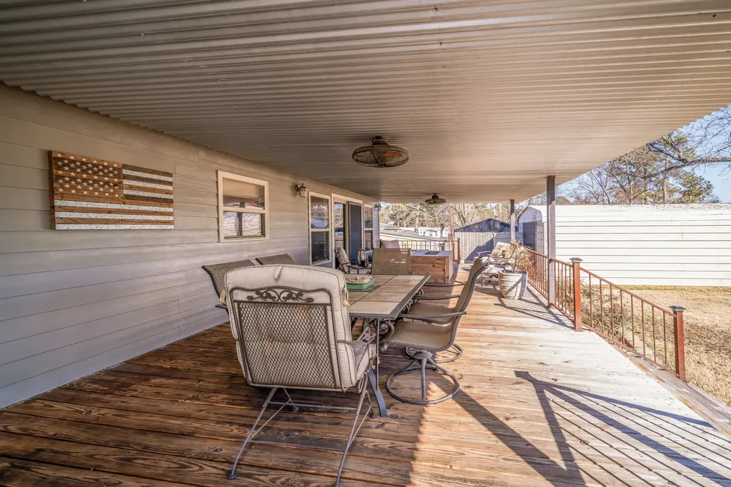 4538 W Loop 281 Longview TX 75604