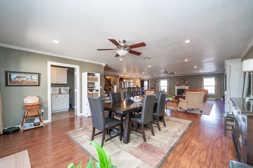 4538 W Loop 281 Longview TX 75604