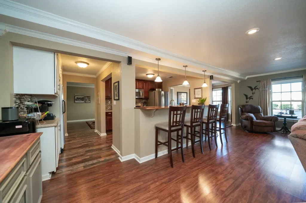 4538 W Loop 281 Longview TX 75604