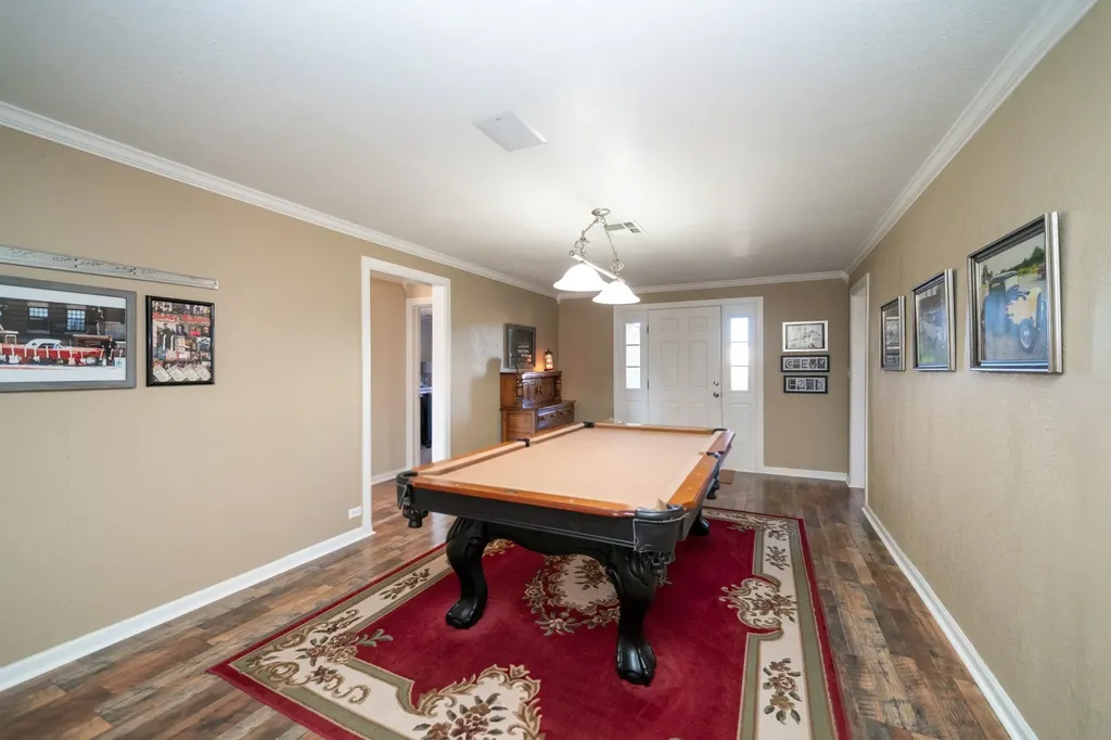 4538 W Loop 281 Longview TX 75604