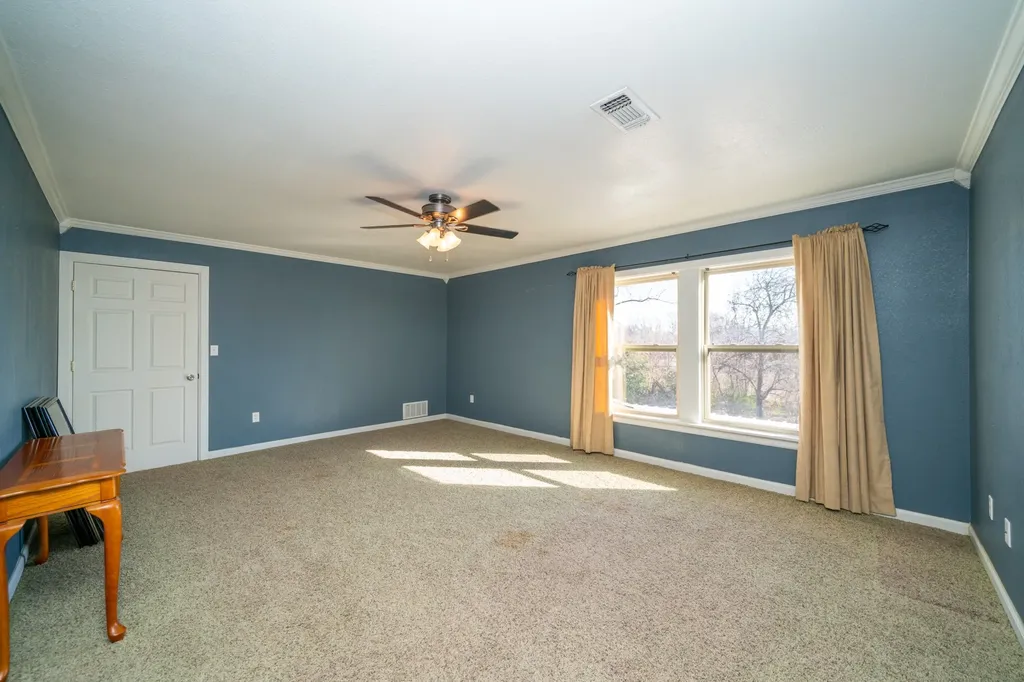 4538 W Loop 281 Longview TX 75604