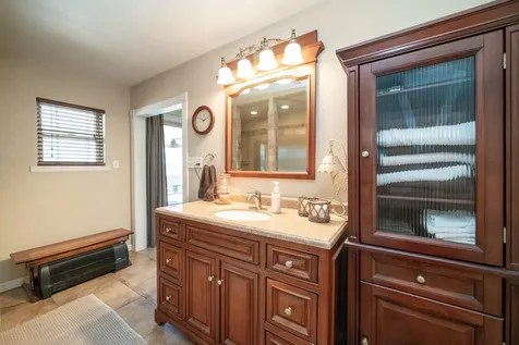 4538 W Loop 281 Longview TX 75604