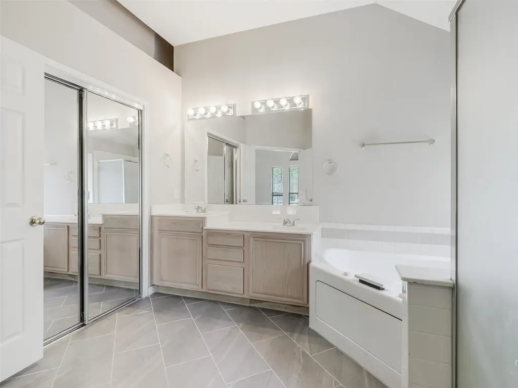 5653 Westwood Lane The Colony TX 75056