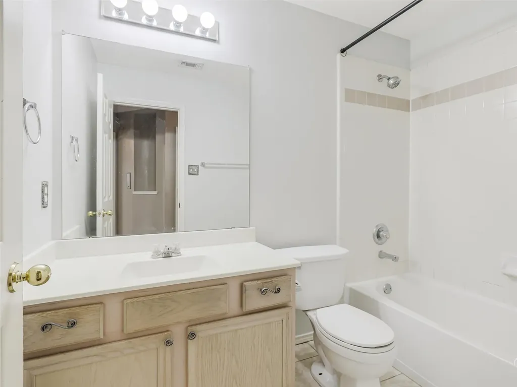 5653 Westwood Lane The Colony TX 75056