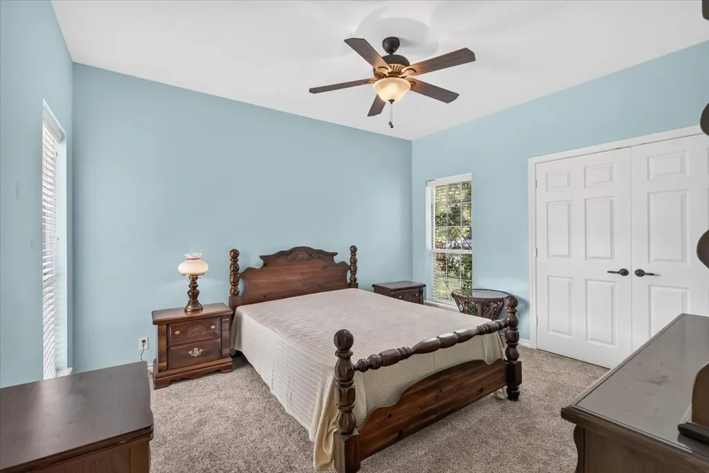 18400 Woodhollow Drive Flint TX 75762