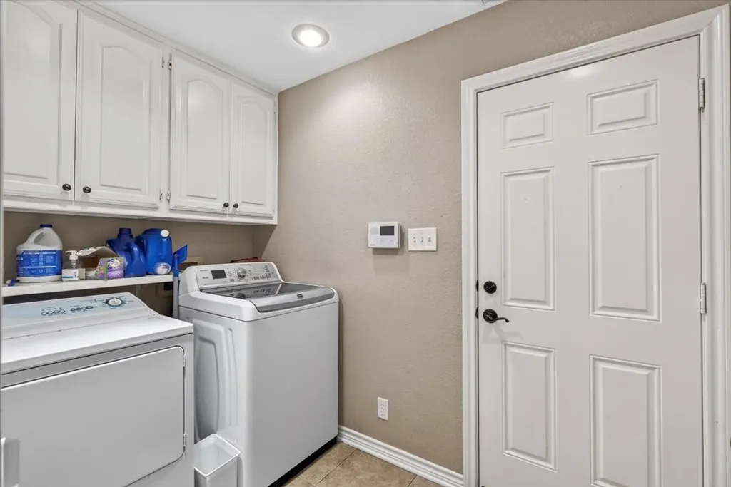 18400 Woodhollow Drive Flint TX 75762