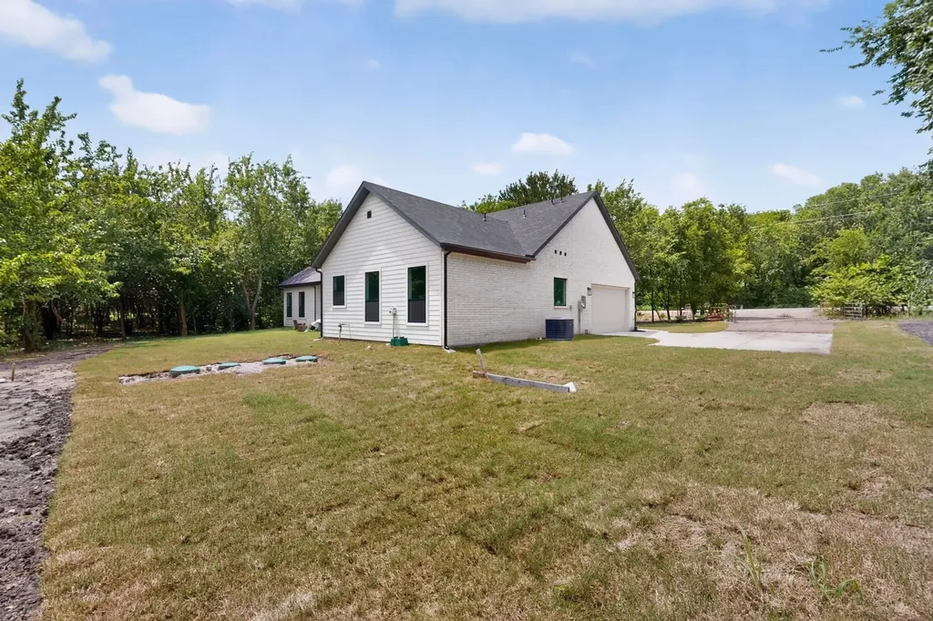 17808 County Road 656 Farmersville TX 75442