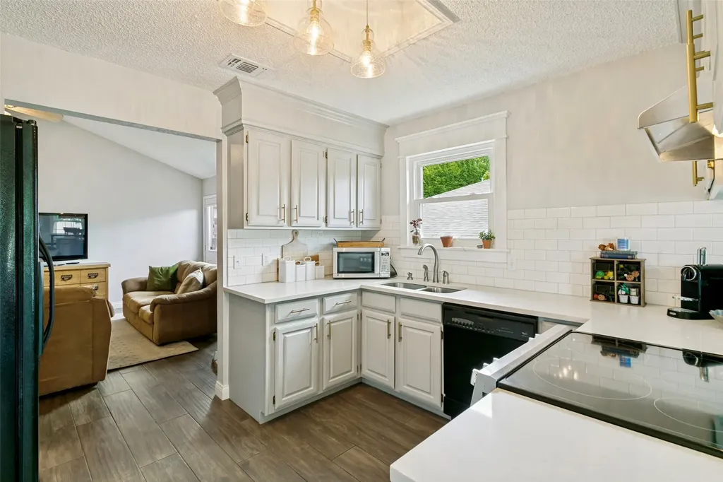 5917 Santa Fe Drive Arlington TX 76017