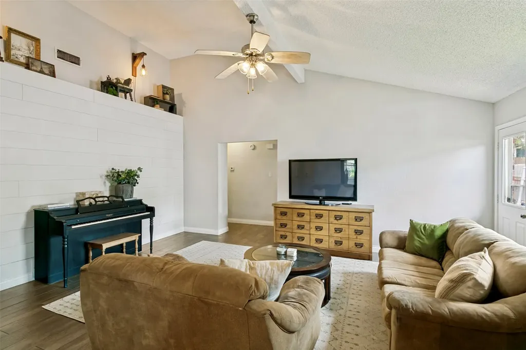 5917 Santa Fe Drive Arlington TX 76017