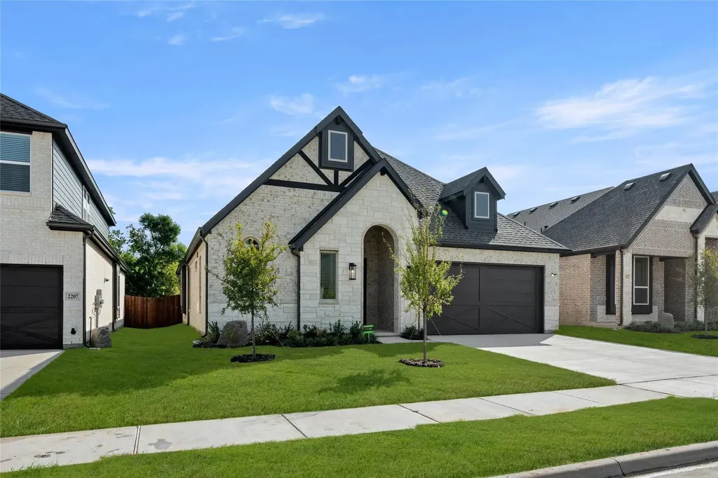 2209 Pelican Drive Mansfield TX 76063