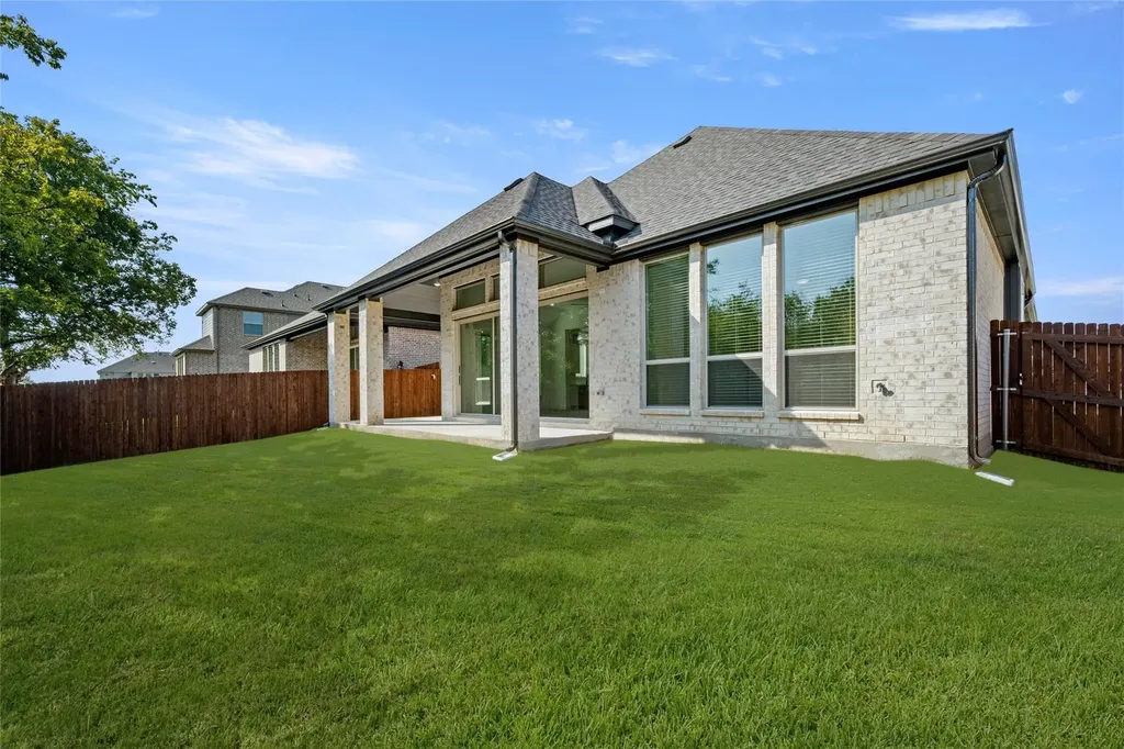 2209 Pelican Drive Mansfield TX 76063