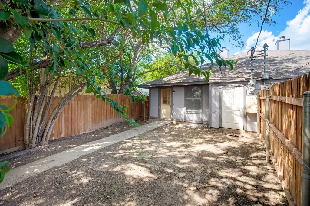 4919 Geddes Avenue Fort Worth TX 76107