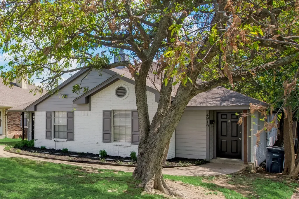 4919 Geddes Avenue Fort Worth TX 76107