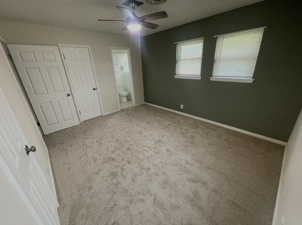 8005 Tumbleweed White Settlement TX 76108