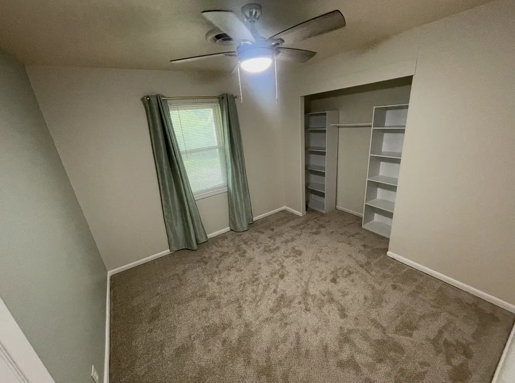 8005 Tumbleweed White Settlement TX 76108