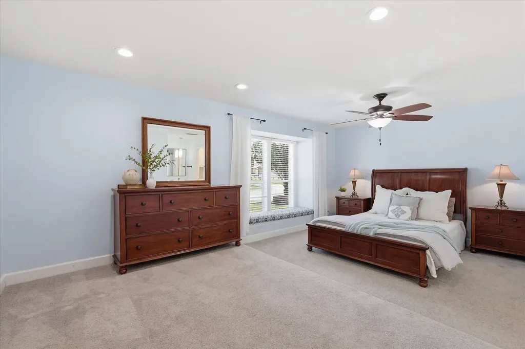 2117 Via Estrada Carrollton TX 75006