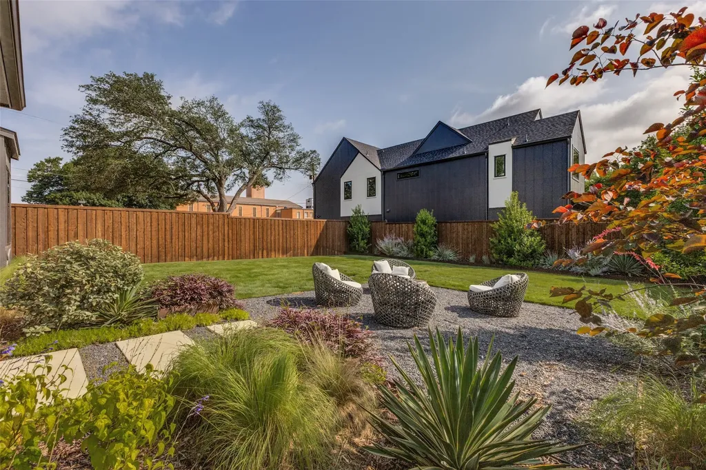 1606 Old Gate Lane Dallas TX 75218