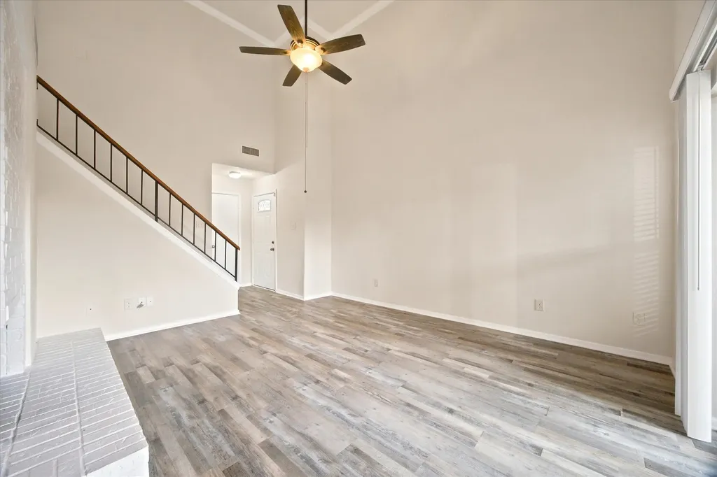 4913 Burlingame Drive Garland TX 75043