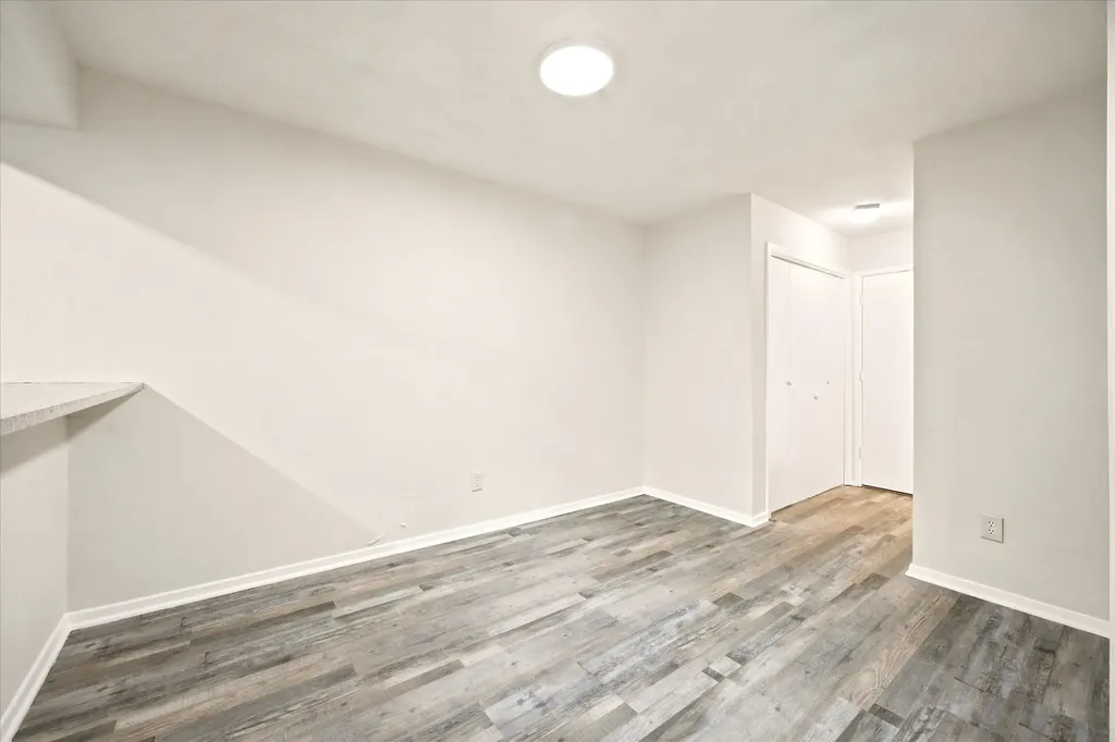4913 Burlingame Drive Garland TX 75043