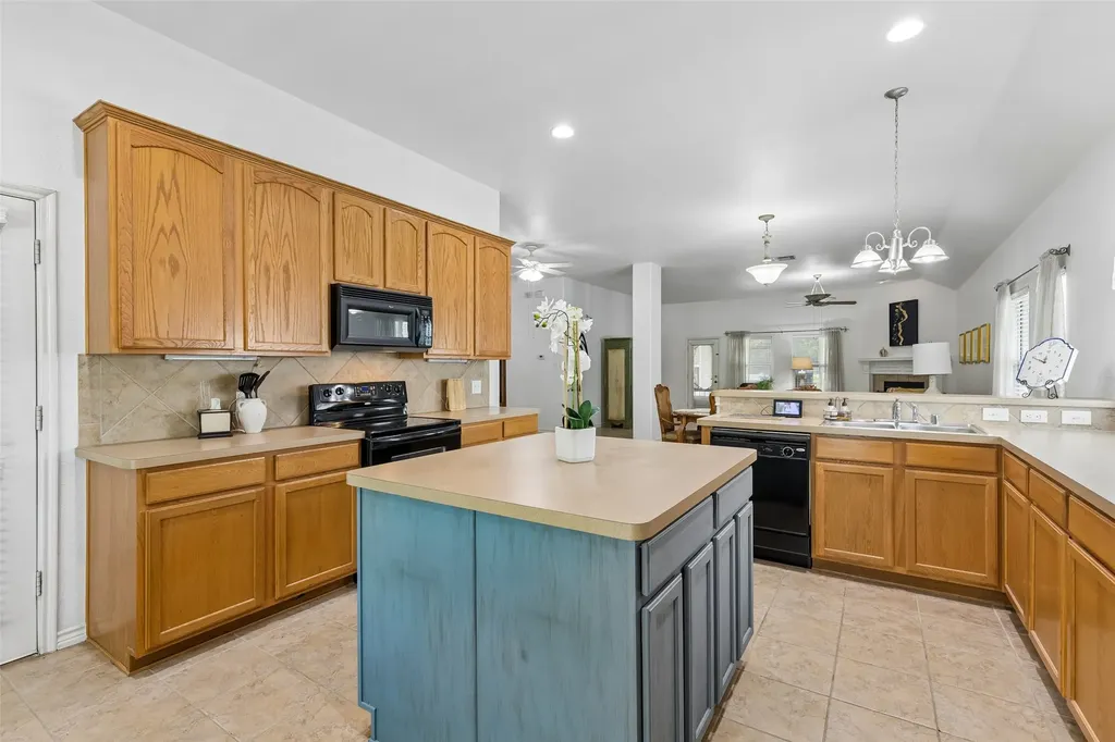 1104 Bell Manor Drive Savannah TX 76227