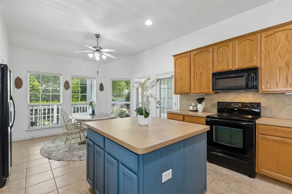 1104 Bell Manor Drive Savannah TX 76227