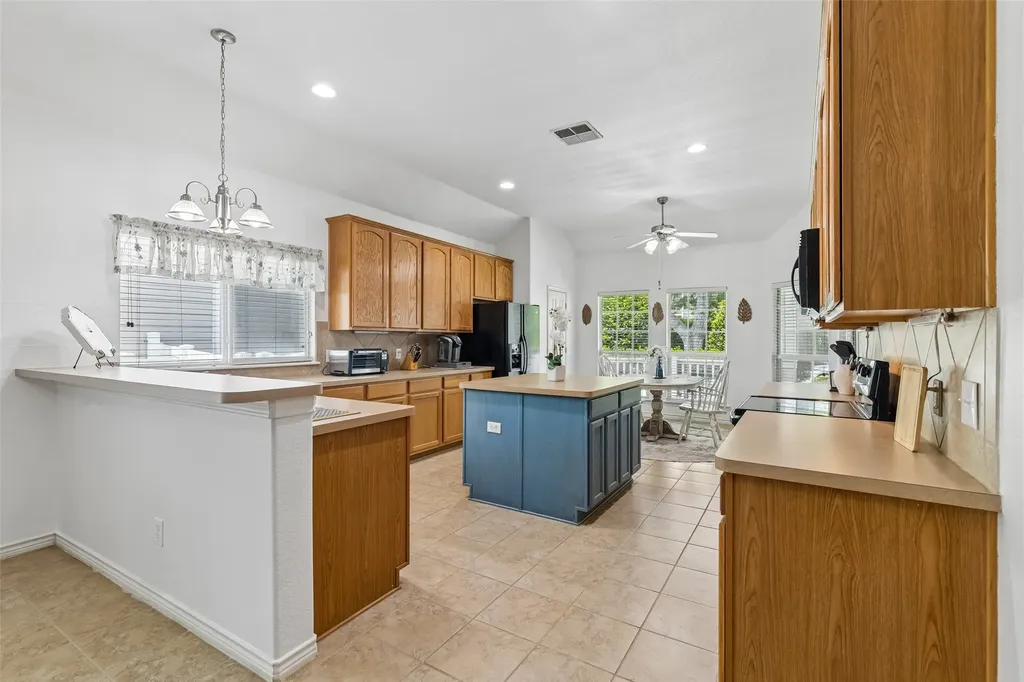 1104 Bell Manor Drive Savannah TX 76227
