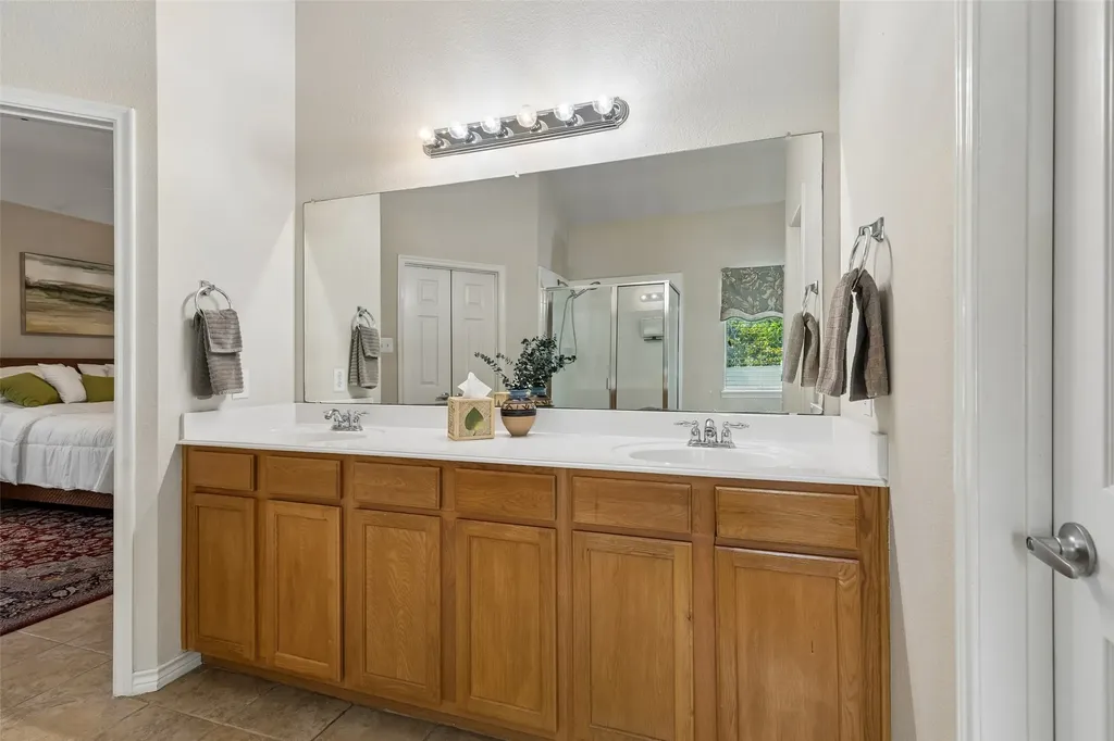 1104 Bell Manor Drive Savannah TX 76227