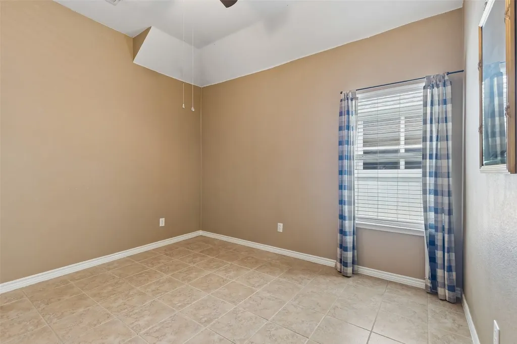 1104 Bell Manor Drive Savannah TX 76227