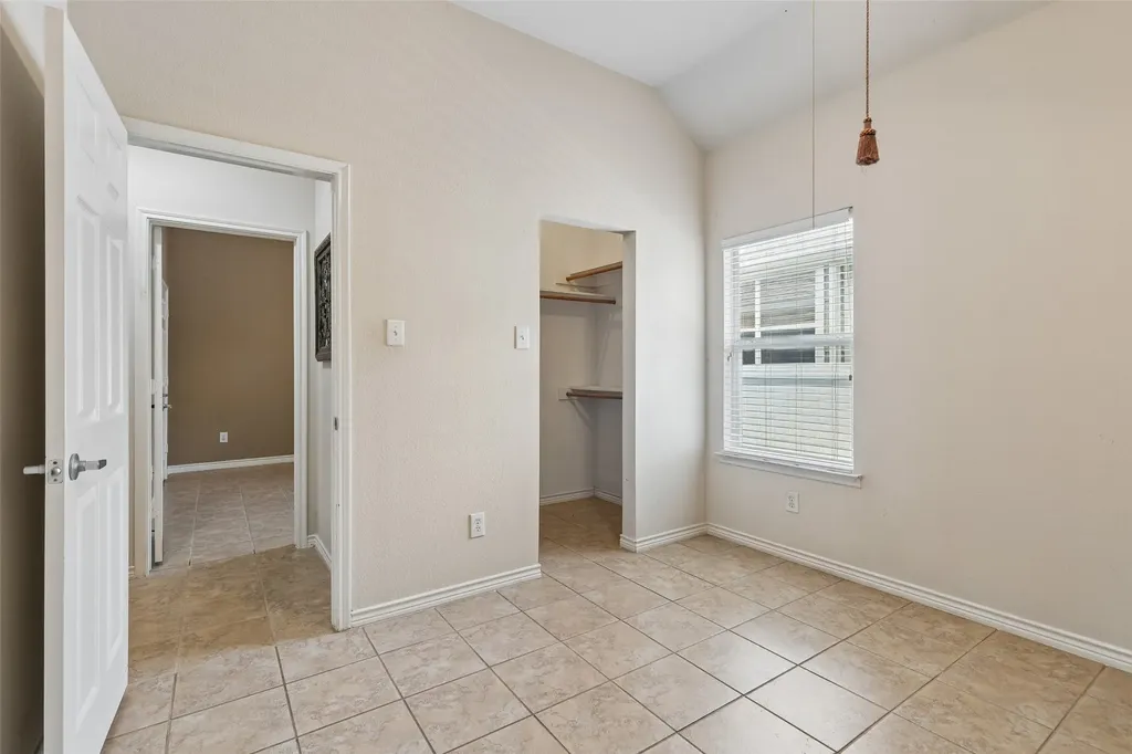 1104 Bell Manor Drive Savannah TX 76227